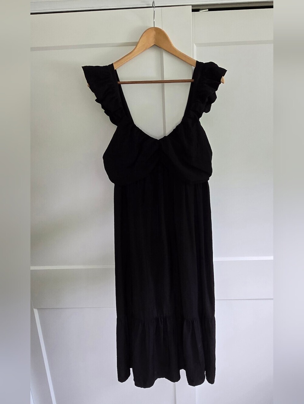 Gap Black Medium Womens Ruched Tiered Midi Dress